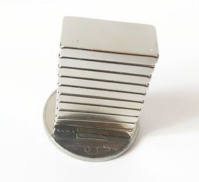 Nam châm vĩnh cửu 20x10x4mm