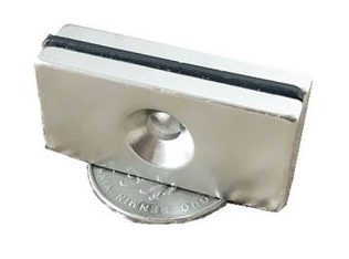 Nam châm vĩnh cửu 40x20x5mm lỗ 5mm