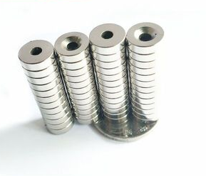 Nam châm vĩnh cửu dạng viên 12x4mm lỗ 4mm