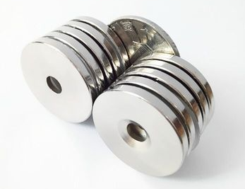 Nam châm vĩnh cửu dạng viên 25x3mm lỗ 5mm