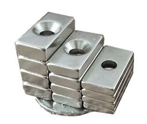 Nam châm vĩnh cửu 20x10x4mm lỗ 4mm